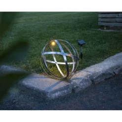 Aurinkokennokoristevalaisin Star Trading Astri 25cm, hopea
