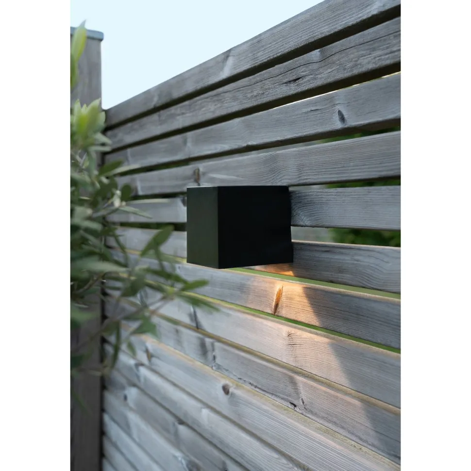 Aurinkokennoseinävalaisin Star Trading Wally Cube, 10cm, musta