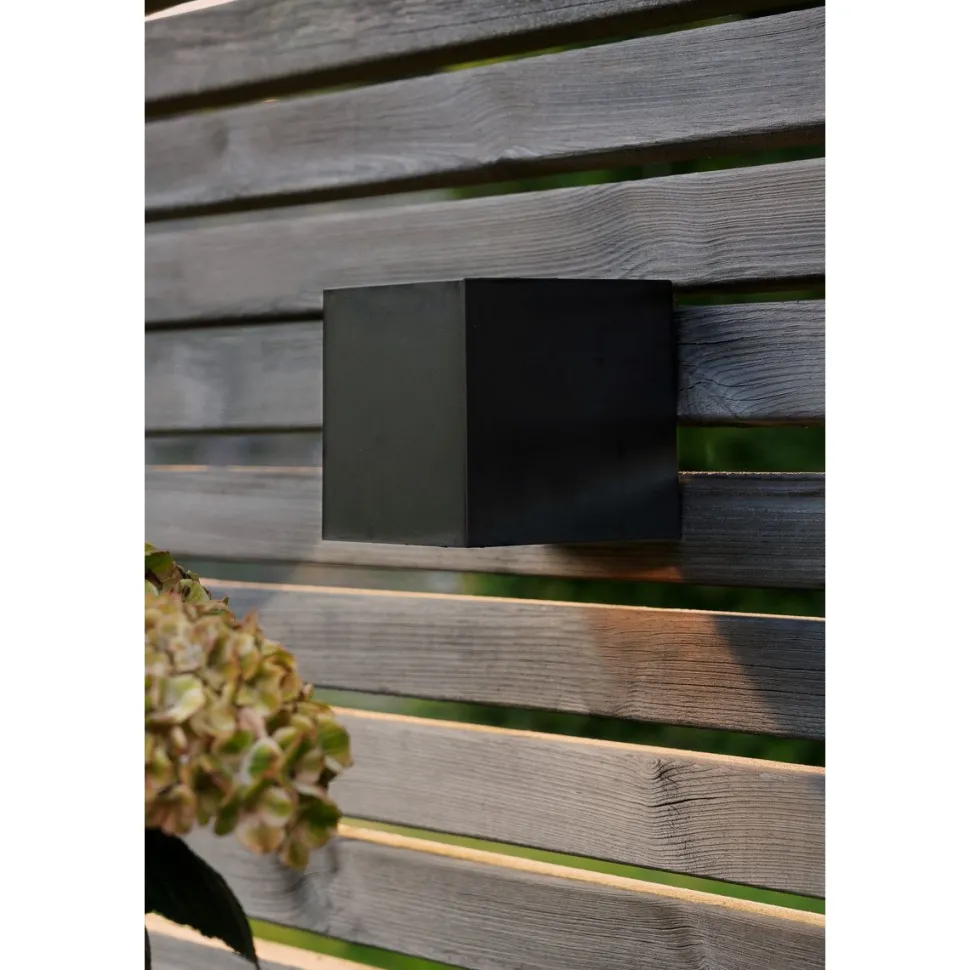 Aurinkokennoseinävalaisin Star Trading Wally Cube, 10cm, musta