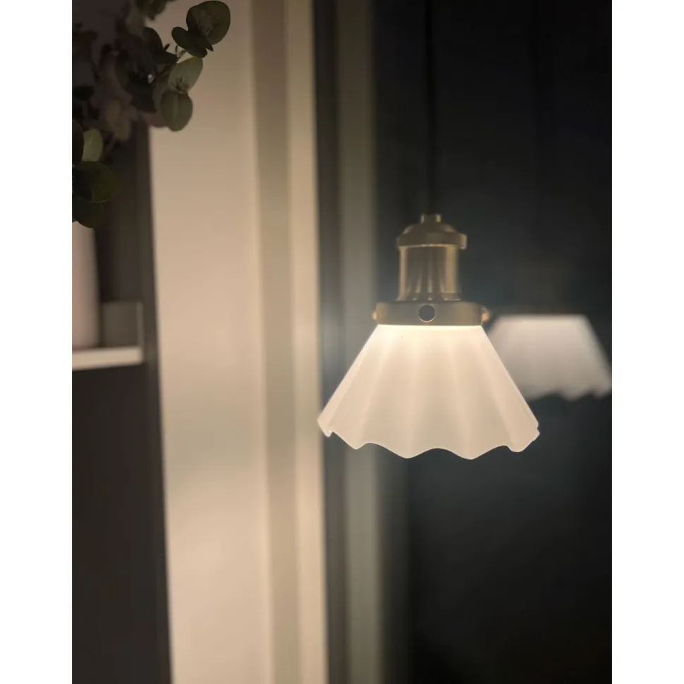 Ikkunavalaisin PR Home August, Ø15cm, vekkivarjostin, opaalivalkoinen
