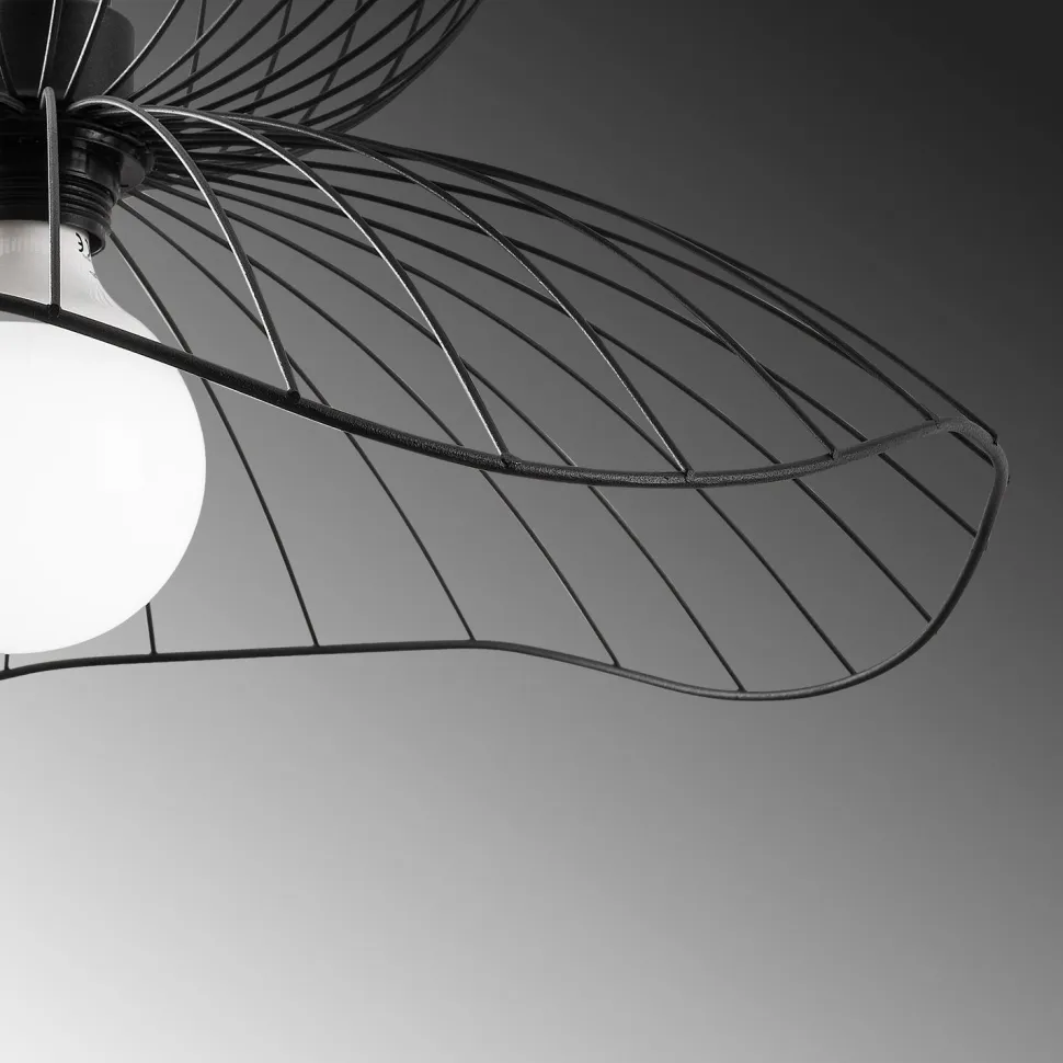 Kattovalaisin Linento Lighting Farac, musta