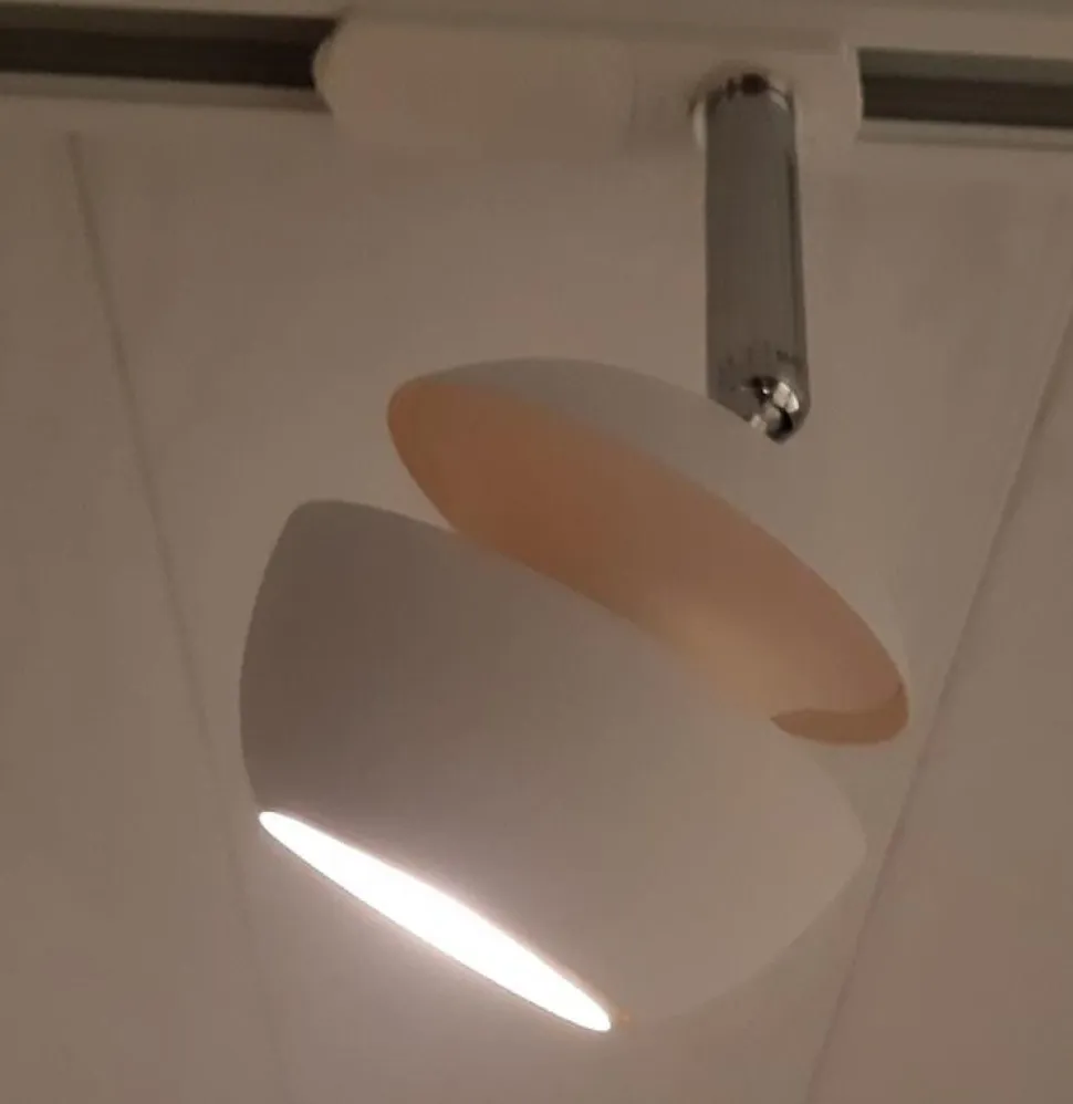 Kiskovalaisin FocusLight Comet GB66-adapterilla Ø12cm 50W valkoinen