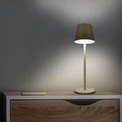 Ladattava LED-pöytävalaisin LED Energie Praha, 3CCT, himmennettävä