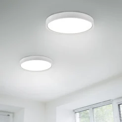 LED-kattovalaisin Trio Doha, 45cm, eri värejä