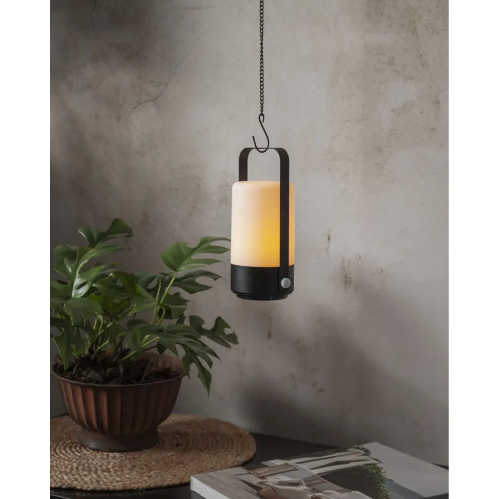 LED-koristelyhty Star Trading Flame, 19cm, musta