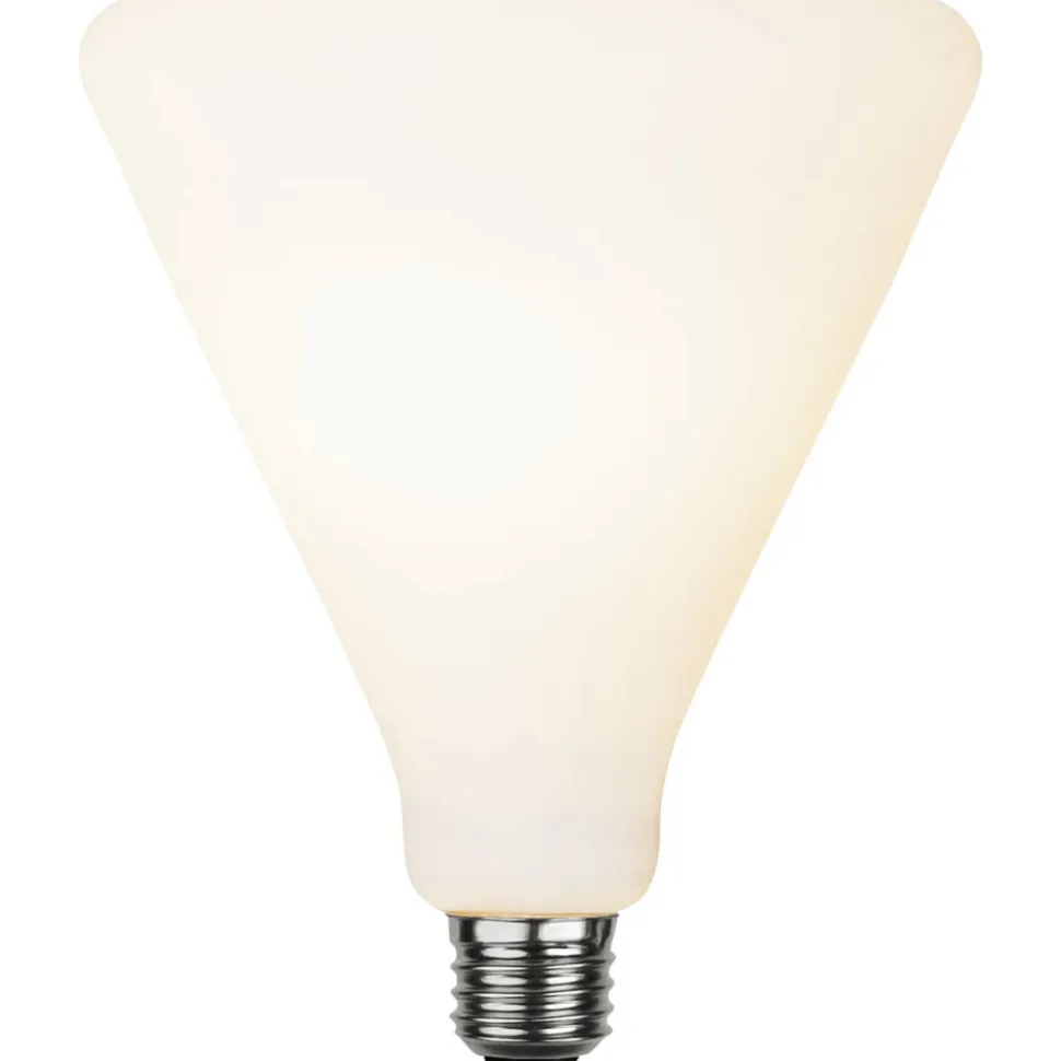 LED-lamppu Star Trading Illumination LED 363-61 Ø 138x173mm E27 opaali 5,6W 2600K 420lm himmennettävä