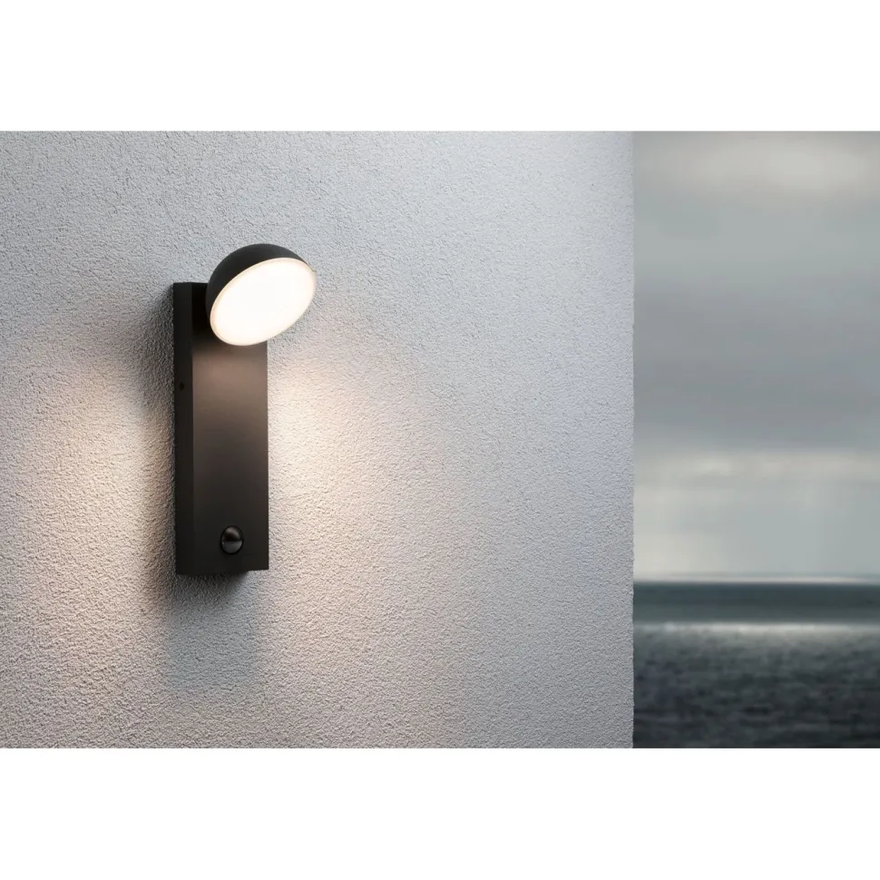 LED-ulkoseinävalaisin liike- ja hämärätunnistimella Paulmann Puka, IP44, 3000K, korroosionkestävä, antrasiitti