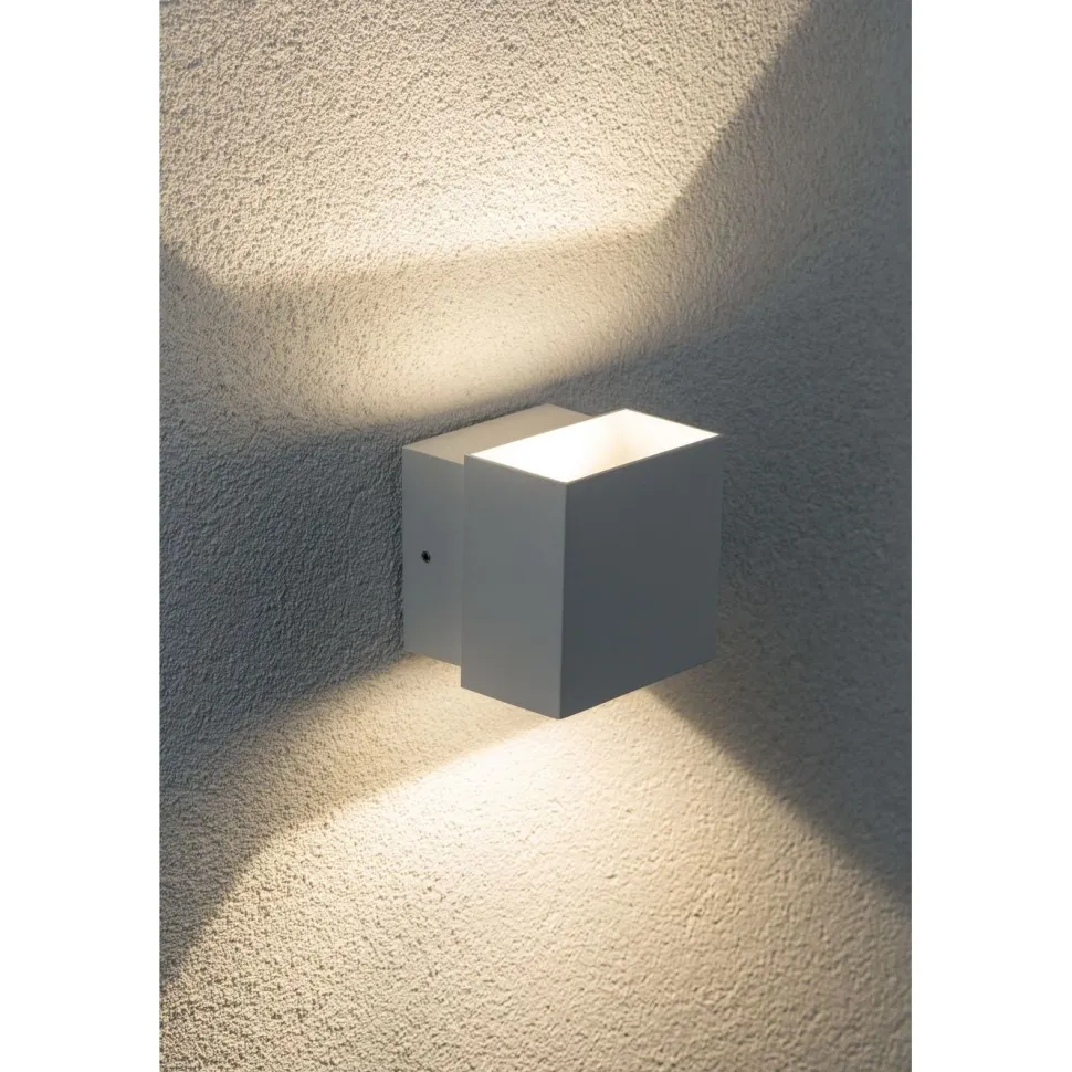 LED-ulkoseinävalaisin Paulmann Cybo Square, IP65, 10x10cm, 2700K, valkoinen