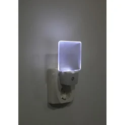 LED-yölamppu 357-11 75x63x114 mm 0,5W huurre pistotulpalla + hämäräkytkimellä
