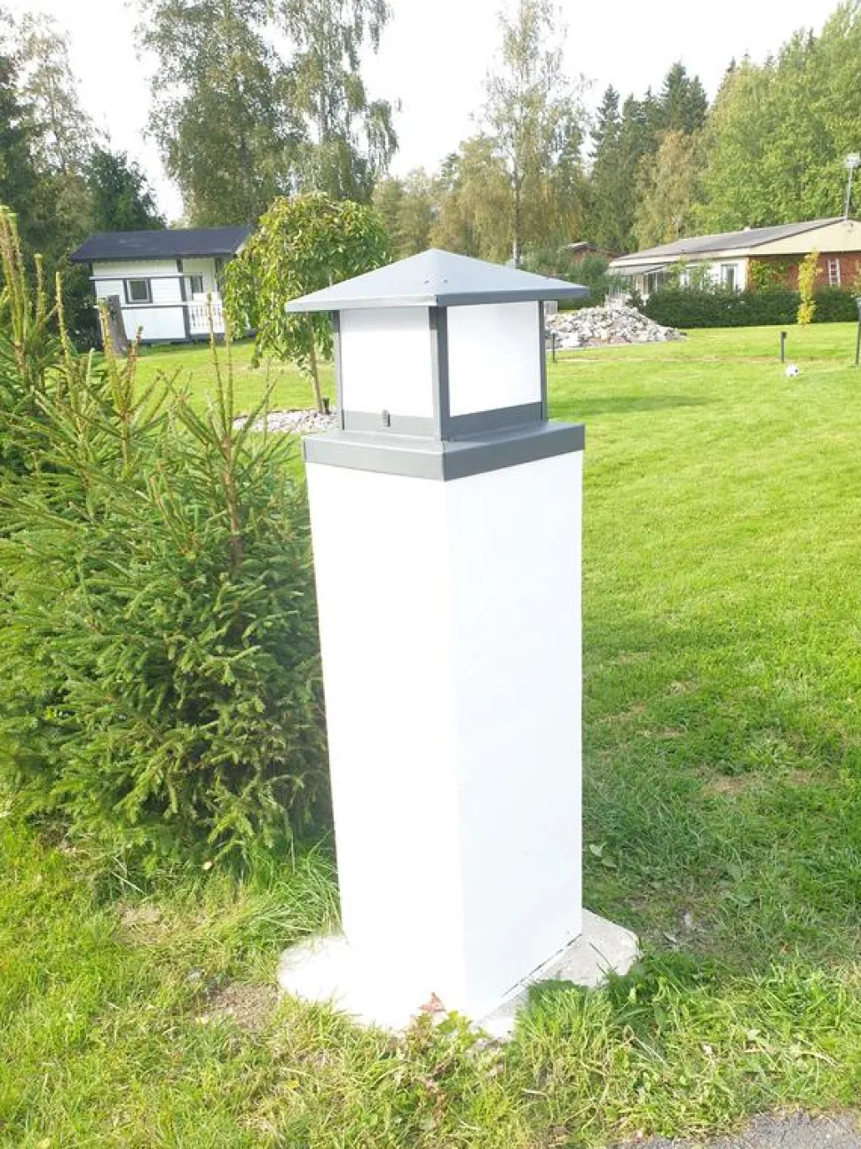 Numerovalaisin Airam Noppa Cube, IP65, 4000K, 900lm