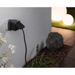 Pistokeliitin ulkokäyttöön Paulmann Smart Plug, IP44, musta