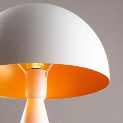Pöytävalaisin Linento Lighting Dodo musta