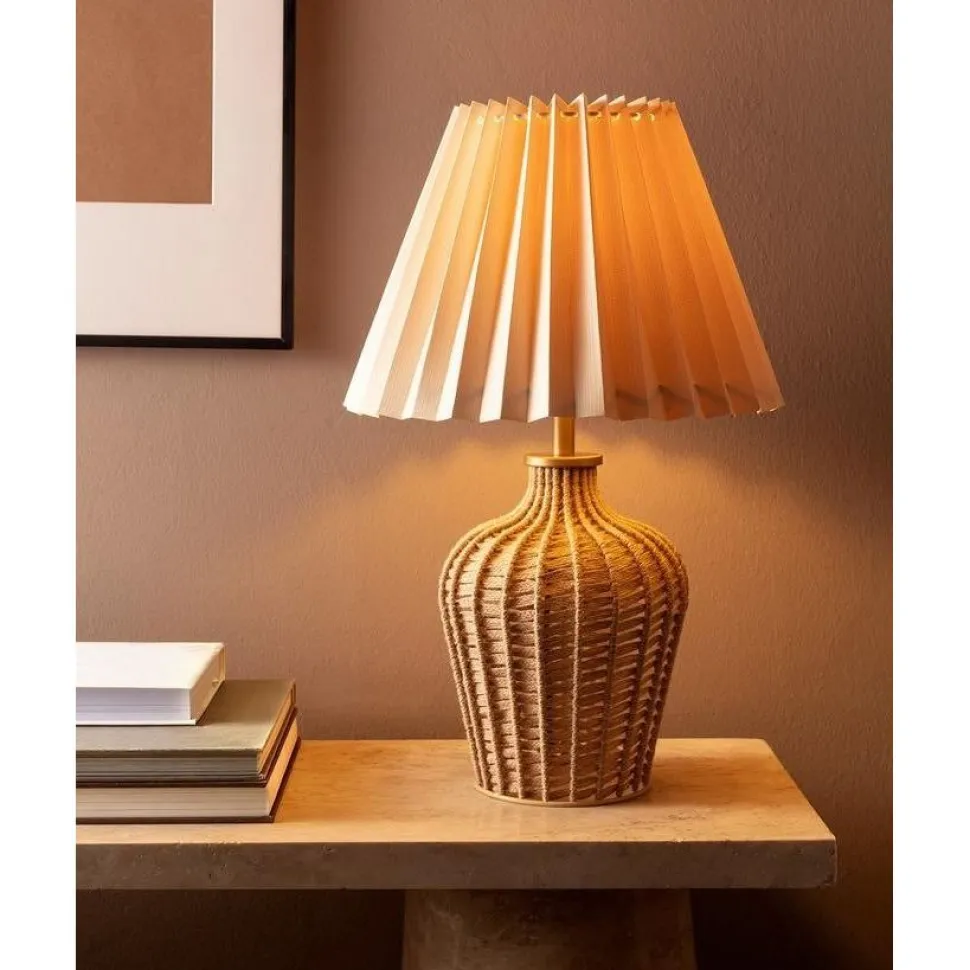 Pöytävalaisin Linento Lighting Polly, E27, max. 40W, IP20, kulta