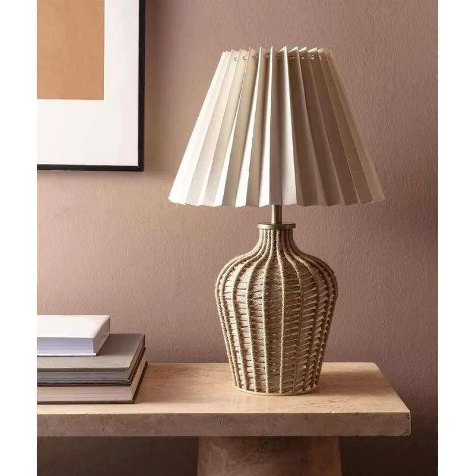 Pöytävalaisin Linento Lighting Polly, E27, max. 40W, IP20, kulta
