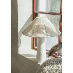 Pöytävalaisin Markslöjd Favoro beige