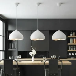 Riippuvalaisin Linento Lighting Lora 30-Luna valkoinen