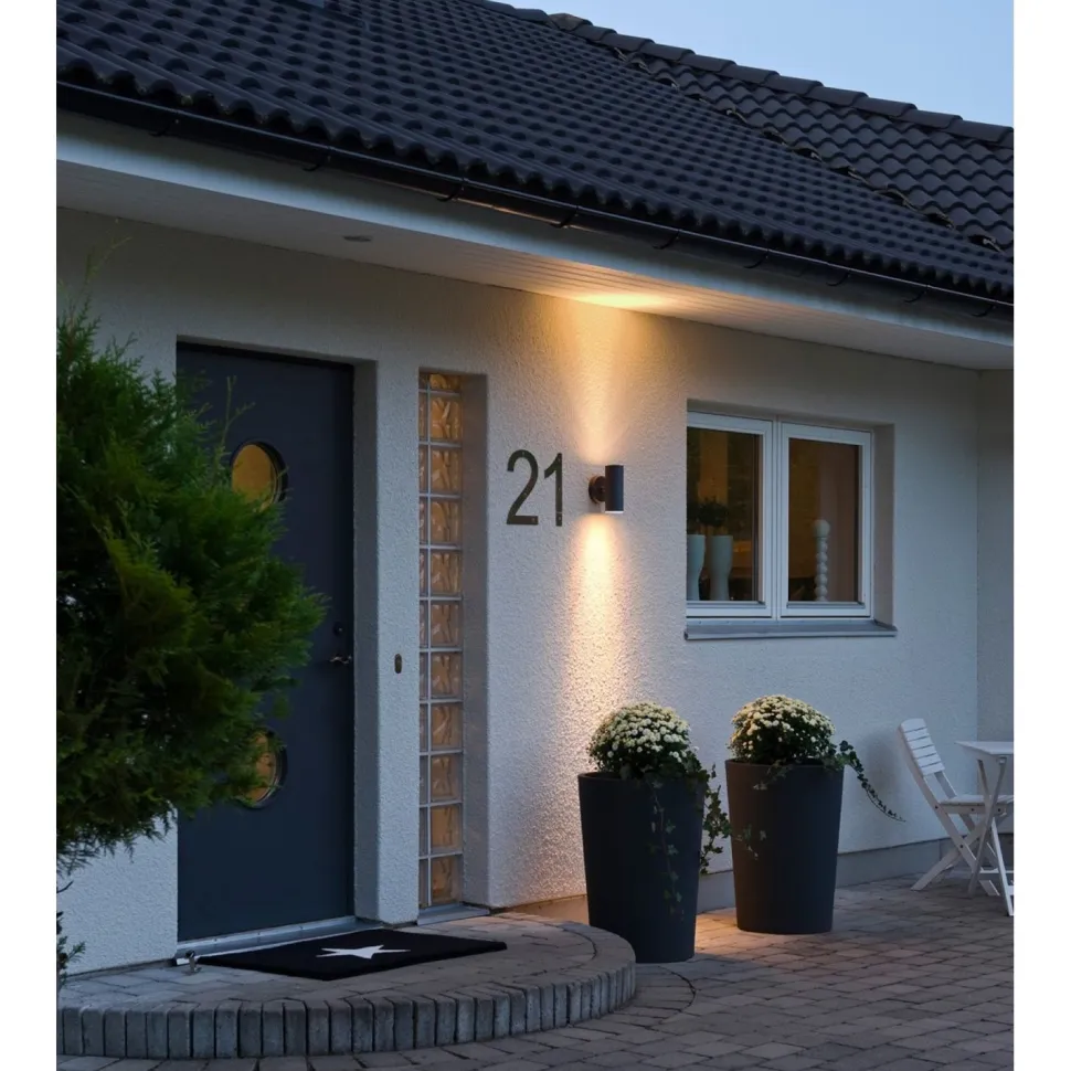 Seinävalaisin Konstsmide Modena Max 7656-750 75x130x195 mm ylös/alas musta