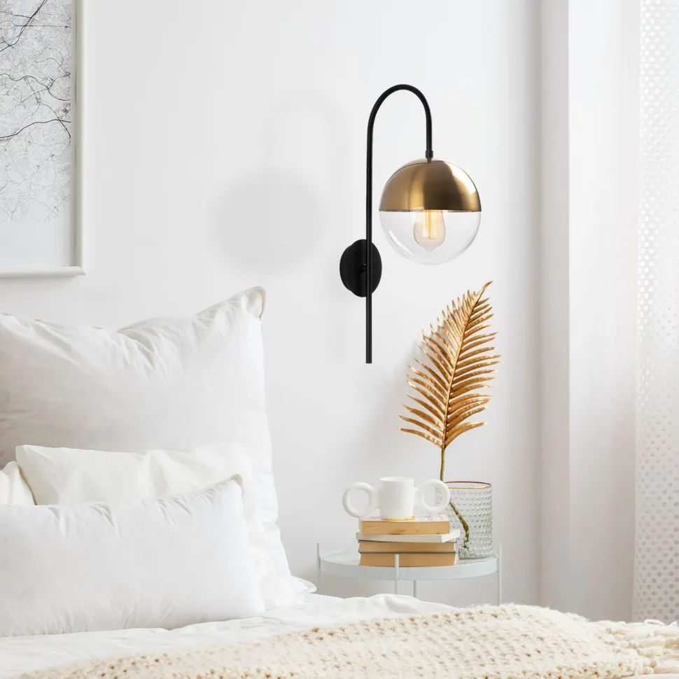 Seinävalaisin Linento Lighting Bastos messinki