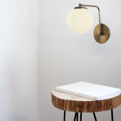 Seinävalaisin Linento Lighting Daisy kulta