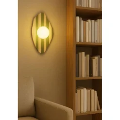 Seinävalaisin Linento Lighting Espe beige/valkoinen/vihreä