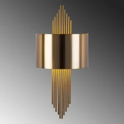 Seinävalaisin Linento Lighting Fresno eri värejä