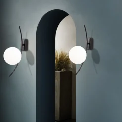 Seinävalaisin Linento Lighting Hilla musta