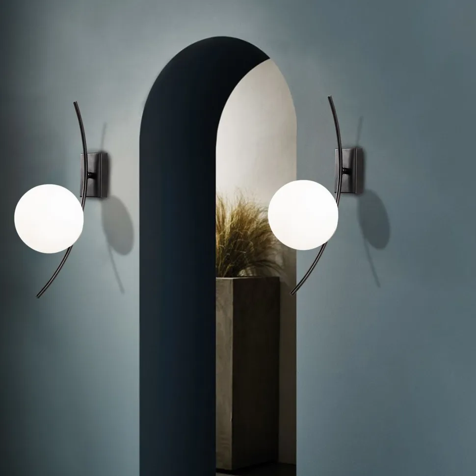 Seinävalaisin Linento Lighting Hilla musta