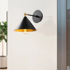 Seinävalaisin Linento Lighting Pepperell musta/kulta