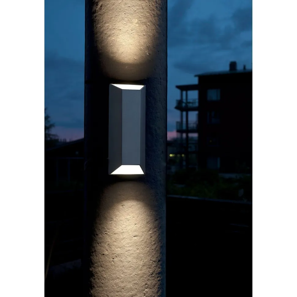 Seinävalaisin Sala IP44 90x90x220 mm ylös/alas harmaa