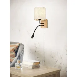 Seinävalaisin Trio Nilam lukuvalolla, 18cm, LED + E27, luonnonpuu