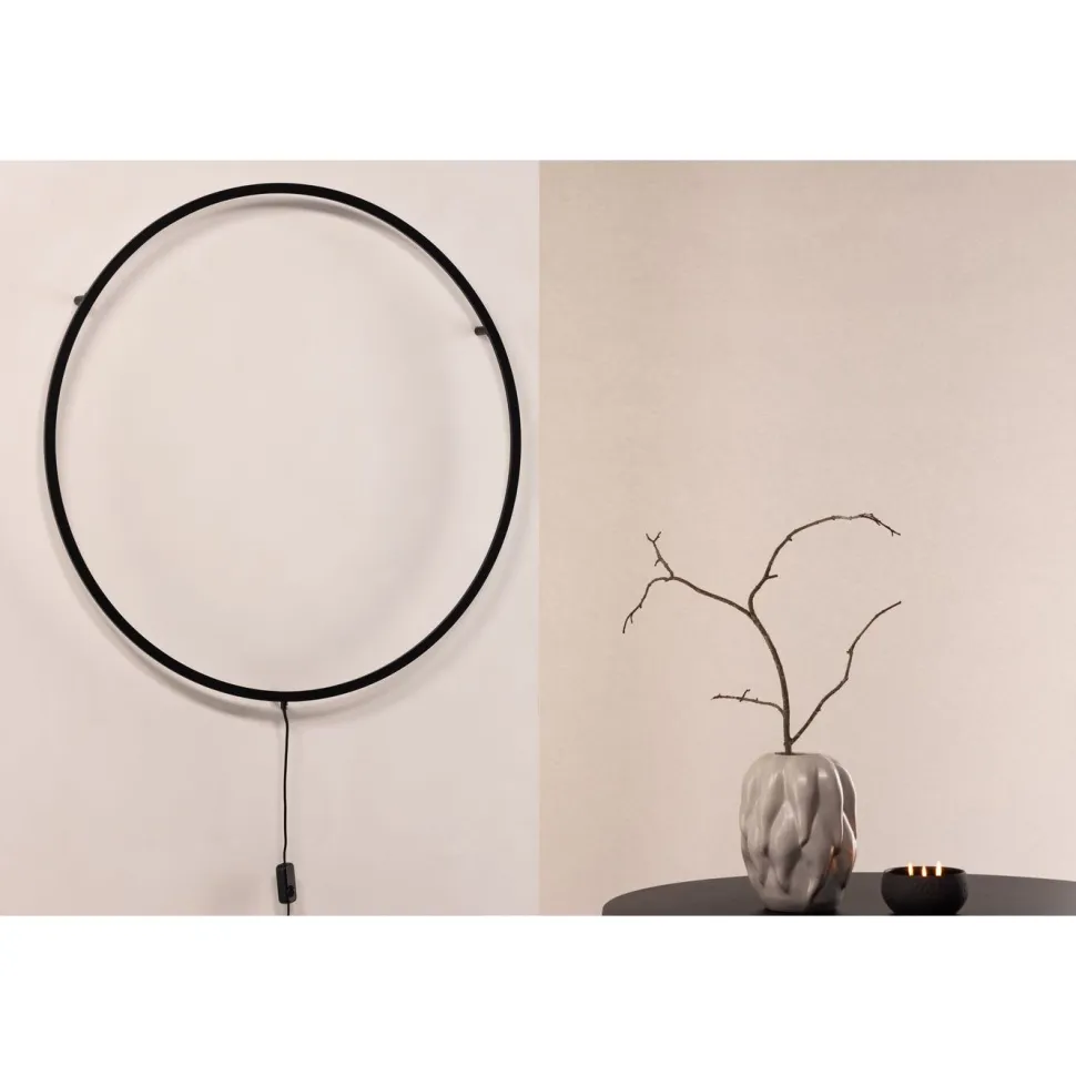Seinävalaisin Venture Home Sörmjöle x Josefin Lustig, ø100cm, musta