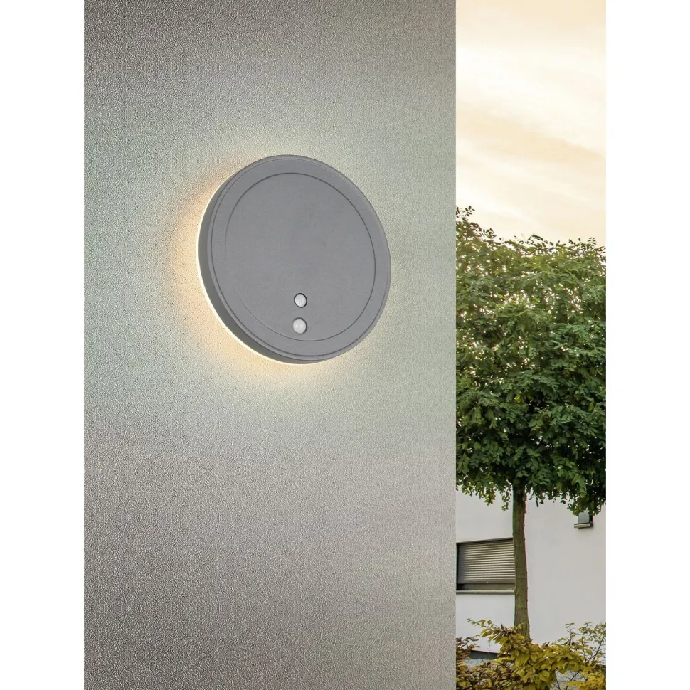 Ulkoseinävalaisin Trio Fortaleza LED Ø14cm ladattava liike- ja hämärätunnistin antrasiitti